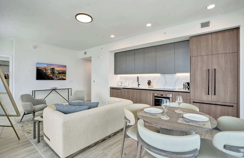North Beach Condo | NEW Oceanview 2BR/2BA Retreat in Miami Beach