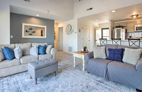 Osage Beach Condo | NEW! Osage Beach Condo w / pools and boat dock access