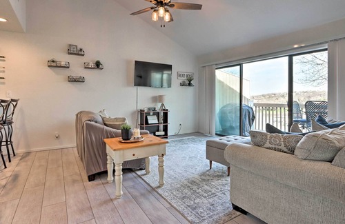 Osage Beach Condo | NEW! Osage Beach Condo w / pools and boat dock access