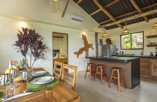 Penas Blancas Cabin | NEW Peaceful Rainforest Retreat w/Stunning Views