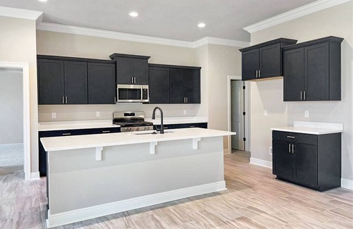 Lake Charles House | NEW PetFriendly Extended Stays Welcome
