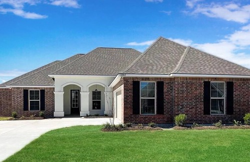 Lake Charles House | NEW PetFriendly Extended Stays Welcome