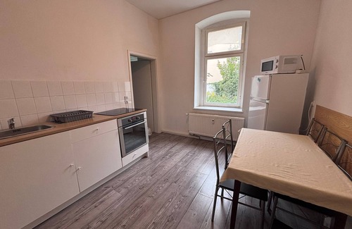 Zeitz Apartment | new place only 30 minutes from Leipzig