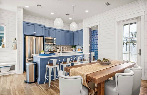 Port Aransas Cottage | New Pool-side Beach Villa in Cinnamon Shore + 20 resort like Amenities