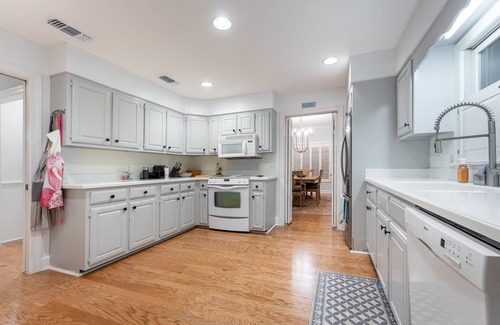 King City House | New! Private Pool! Walk to Village & Ocean