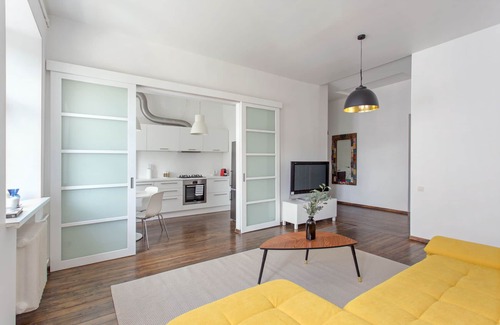 Old Town Apartment | New Quiet & Cozy Apt in old town free parking Pamenkalnio