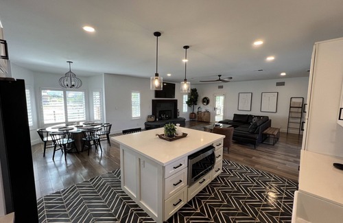 Temecula House | -New- Ranch Pool Home by Temecula Wine Country