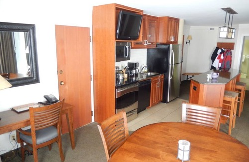 Salt Lake Mountain Resorts Condo | NEW RATE - Cliff Club Snowbird 2-Bedroom Condo - Ski in/out ~ Full Privileges