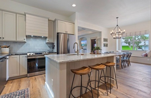 Bradenton House | NEW! READY TO HOST, POOL, FIREPIT, OUTDOOR GAMES