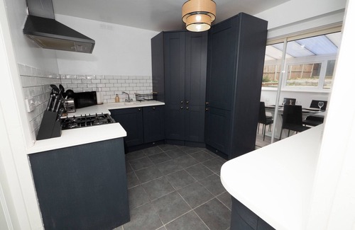 Birmingham House | New Refurbished 5bed - Plenty Parking - City Links