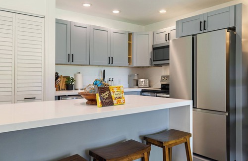 Kahuku Condo | New Remodel, Pool, Beach Access, A/C, @ Turtle Bay