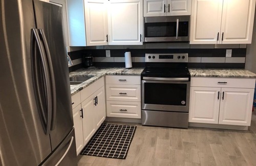 Bearss Plaza House | New remodeled Centrally located 2 Bedroom Home Near Everything