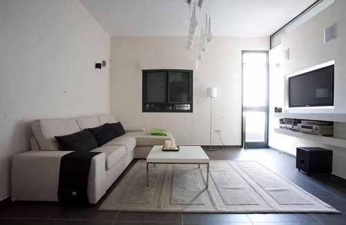 Tel Aviv City Center Apartment | New Renovated 2BR Apt Center Tel Aviv,Wifi,Elevator