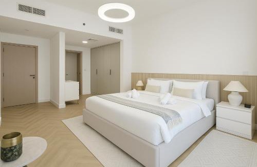 Dubai Apartment | New Renovated Stylish 1 Br Dubai View 73 Floor