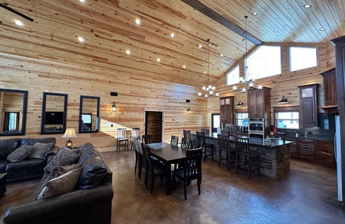 Murfreesboro House | New Riverfront Lodge on Little Missouri River/Crater of Diamonds & Lake Greeson