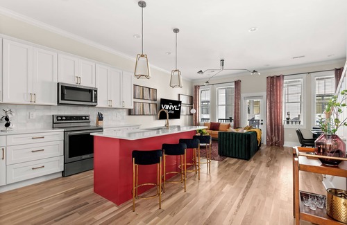 The Nations House | NEW + Rooftop + Hot Tub + Karaoke + Glam Stations + Min to Broadway