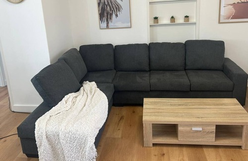Henley Beach Apartment | New seaside 3 bed in Henley beach !