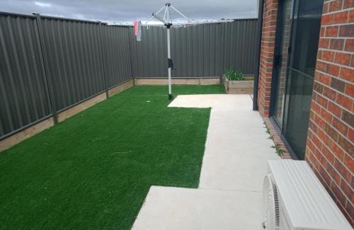Googong Apartment | New self-contained one bedroom within a house