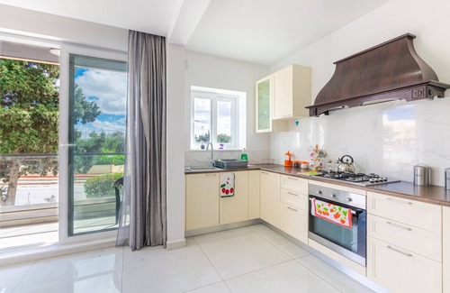 Bugibba Apartment | New Spacious Apartment 3 Bdr 2 Bth Bugibba 2 with Huge Terrace