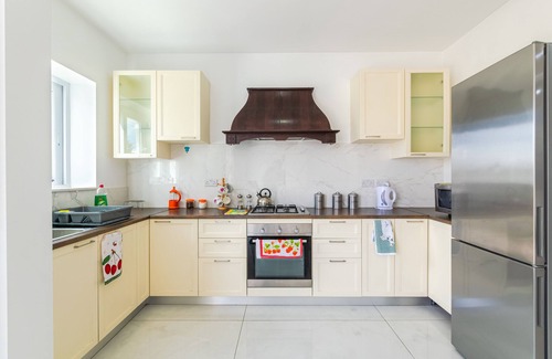 Bugibba Apartment | New Spacious Apartment 3 Bdr 2 Bth Bugibba 2 with Huge Terrace
