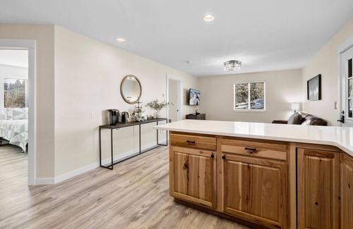Bend House | NEW! Spacious Tumalo Ranch Retreat on 3+ acres, pet friendly with hot tub
