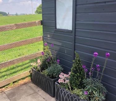 Sledmere House | New Station Cottage, country views, great location