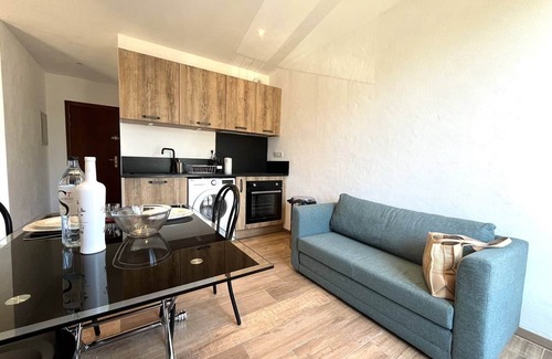 Bastia Apartment | New studio in Bastia with parking, near center