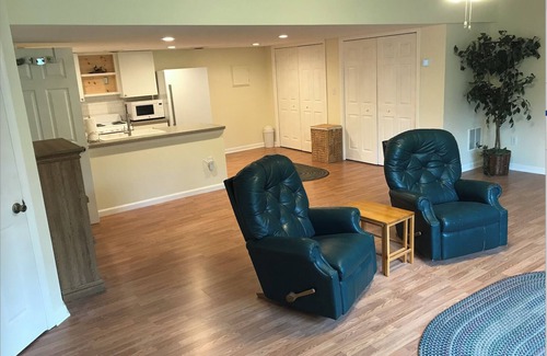 Berkeley Springs Apartment | New Studio, Quiet Wooded, Near Berkeley Springs