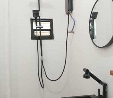 General Luna Apartment | New Studio with Balcony , General Luna