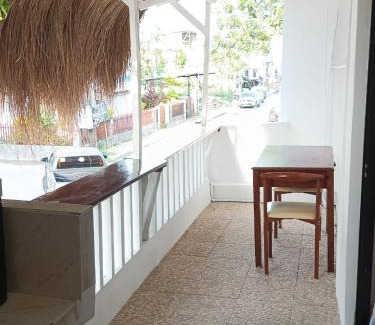 General Luna Apartment | New Studio with Balcony , General Luna