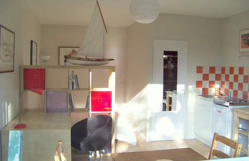 Nantes Apartment | New studio with garden in a lively area steeped in history