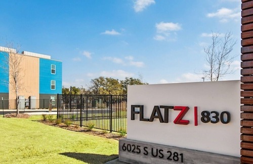 Marble Falls Apartment | “NEW” Studio with pool, Baylor Medical, CO River, Lakes, WiFi, games, gym, tv