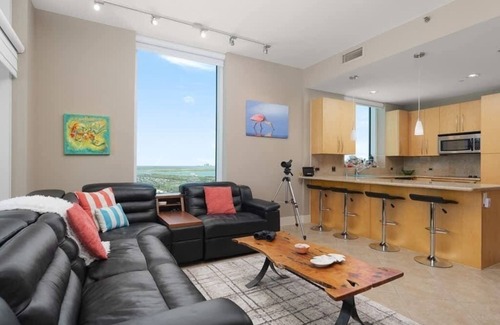 South Padre Island Condo | NEW! Stunning 17th Floor * SpaceX Direct Views * Luxe