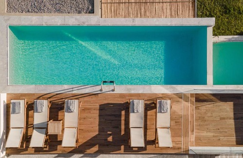 Monopari Villa | New Stylish Sea View Villa Complex Domus Elia with Private Pool, 4km from nearest beach