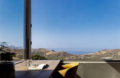 Monopari Villa | New Stylish Sea View Villa Complex Domus Elia with Private Pool, 4km from nearest beach