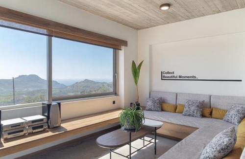 Monopari Villa | New Stylish Sea View Villa Complex Domus Elia with Private Pool, 4km from nearest beach