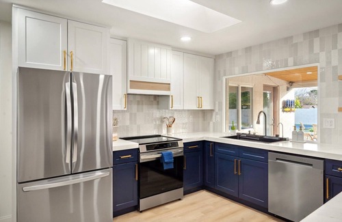 Sunburst Farms East House | NEW! The Windrose w/Pickleball, Pool & Spa