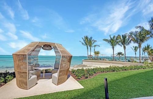 Nassau Apartment | NEW to VRBO * Beachfront 3 bedroom Luxury Residence