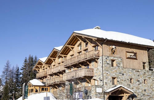 Les Eucherts Apartment | New triplex apartment, La Rosière, 2 parkings, wifi