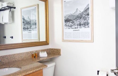 Zermatt Apartment | New Upscale Adventure Hub~Ski Resorts, Backcountry & Park City 3032