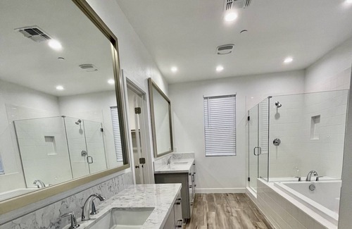 Santa Rosa House | New Wine Country Entertainment house with jacuzzi and