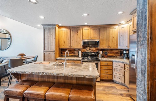 Bigfork House | NEW Winter Rates! Amazing Views and Skiing!