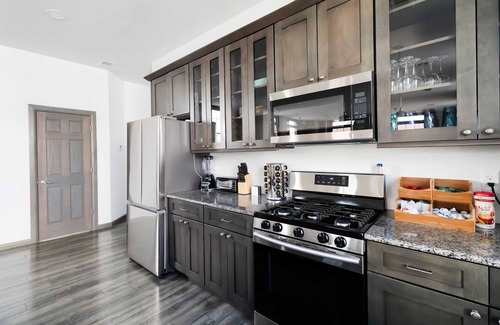 Warren Condo | New York Loft Vibes in Downtown Warren