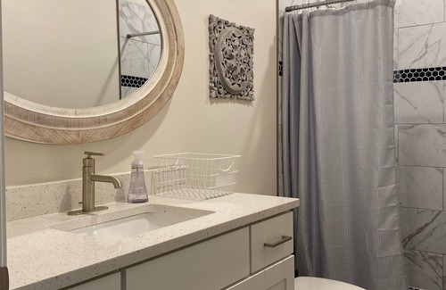 Hurricane House | NEW, Zion's Gate Private Casita with Kitchen and Bathroom