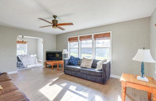 Newberry House | Newberry Home with Deck on 10 Acres!