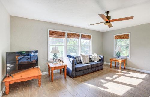 Newberry House | Newberry Home with Deck on 10 Acres!