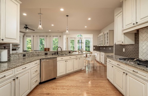 The Glade House | Newer Home 4+ BR, 3 BA, DOG-FRIENDLY-GRANDE AT CANAL POINT, REHOBOTH