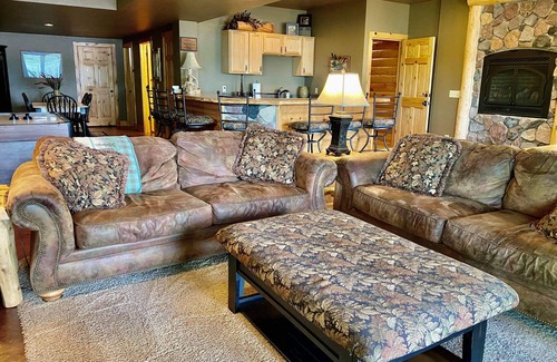 Minocqua House | Newer! Upscale Lake Home on Beautiful 1340 Acre Squirrel Lake