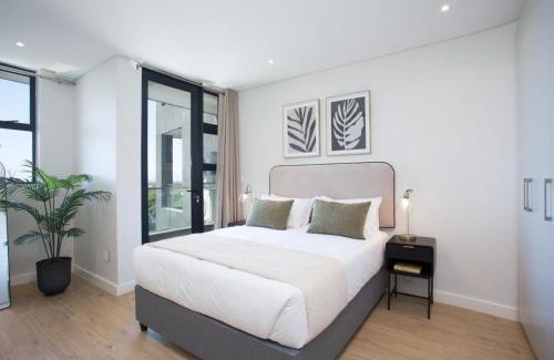 Claremont Apartment | Newlands Peak Aparthotel 904