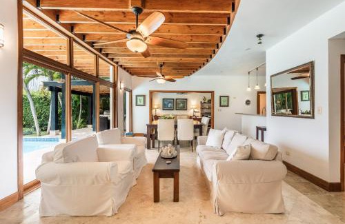 Puerto Bahia Villa | Newly Added Beautiful Villa at Puerto Bahia - Breakfast Included